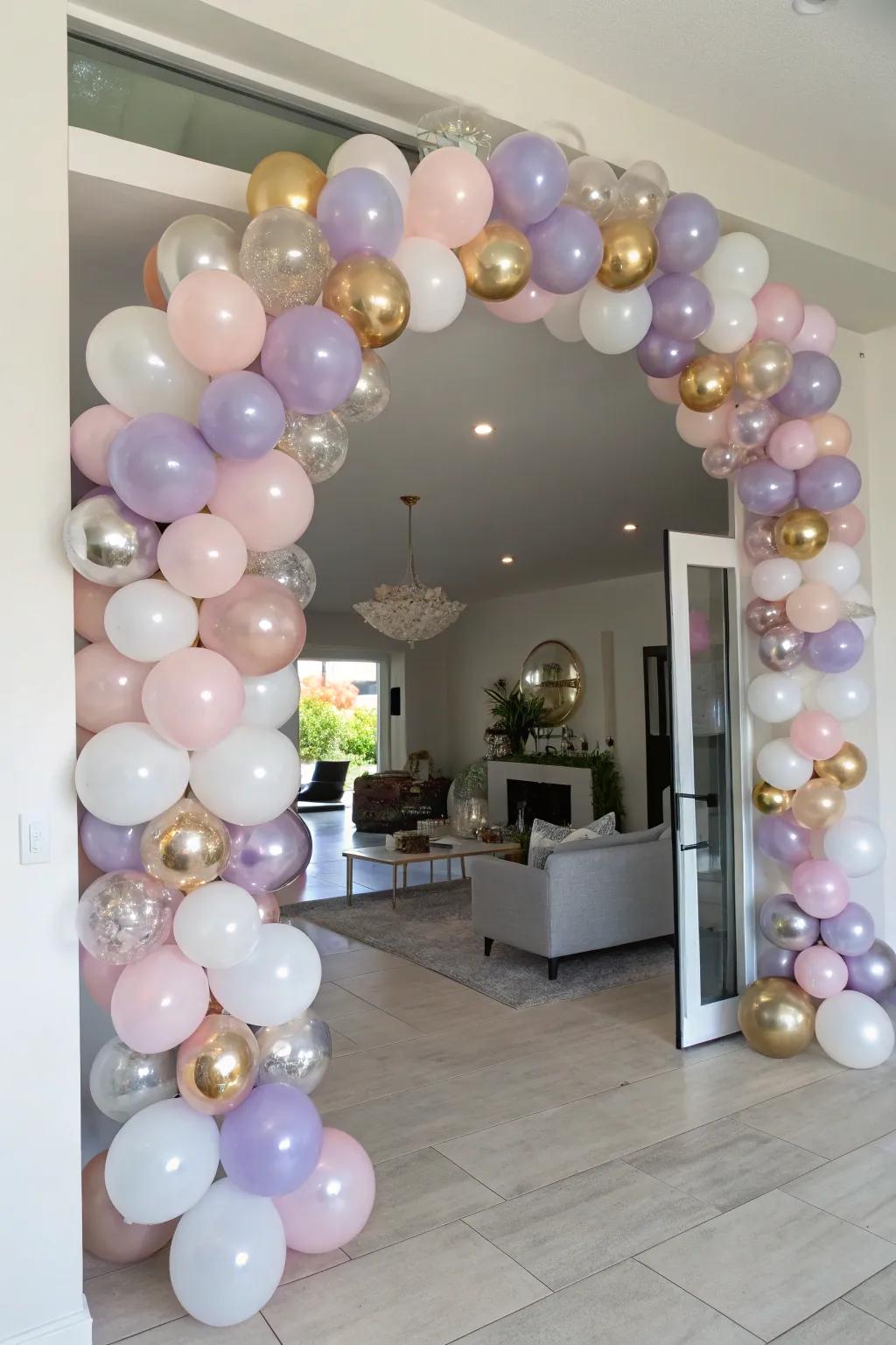 An eye-catching balloon arch that warmly greets guests.