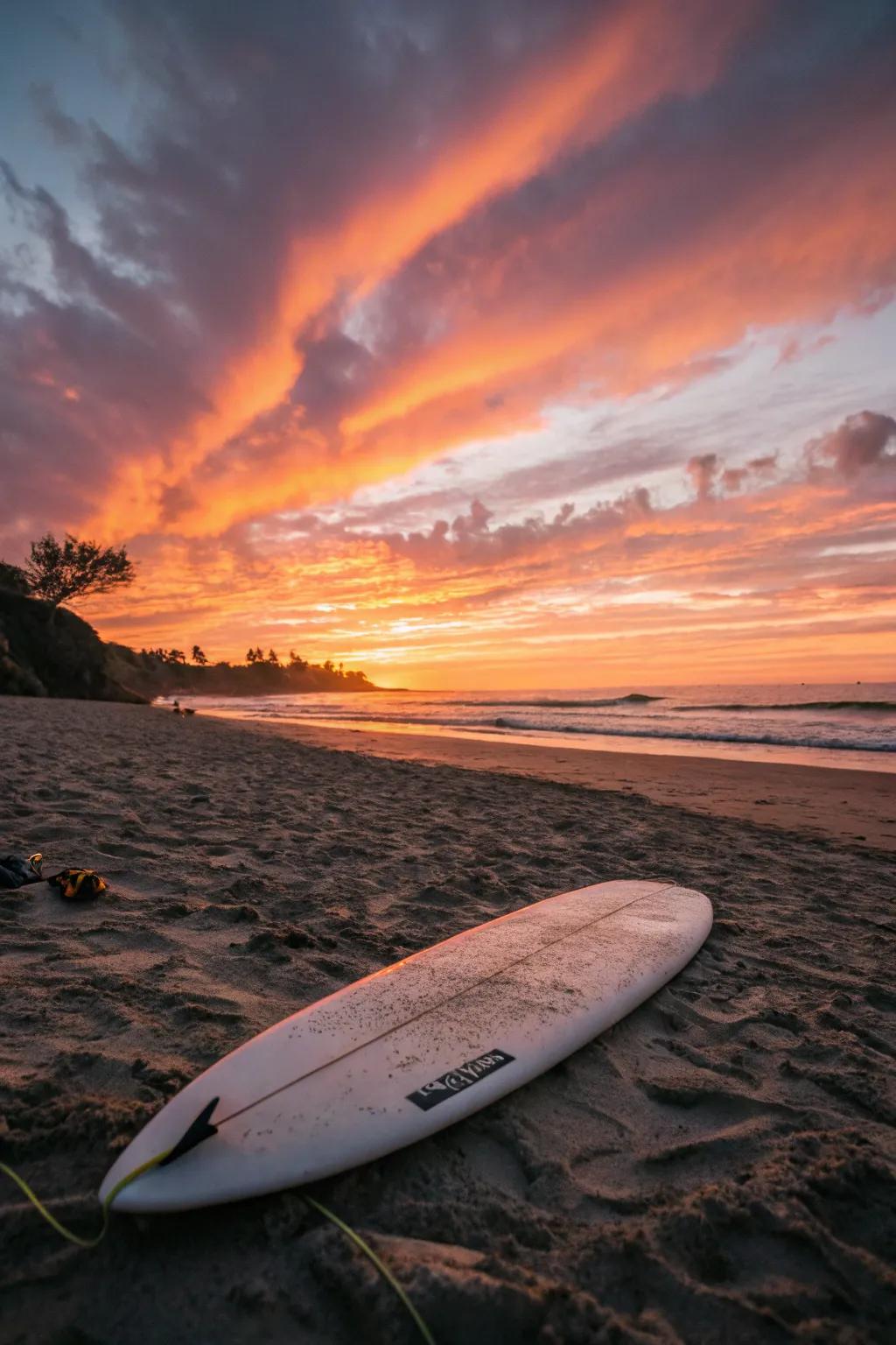 A tranquil sunset-themed board with shades of orange and pink.