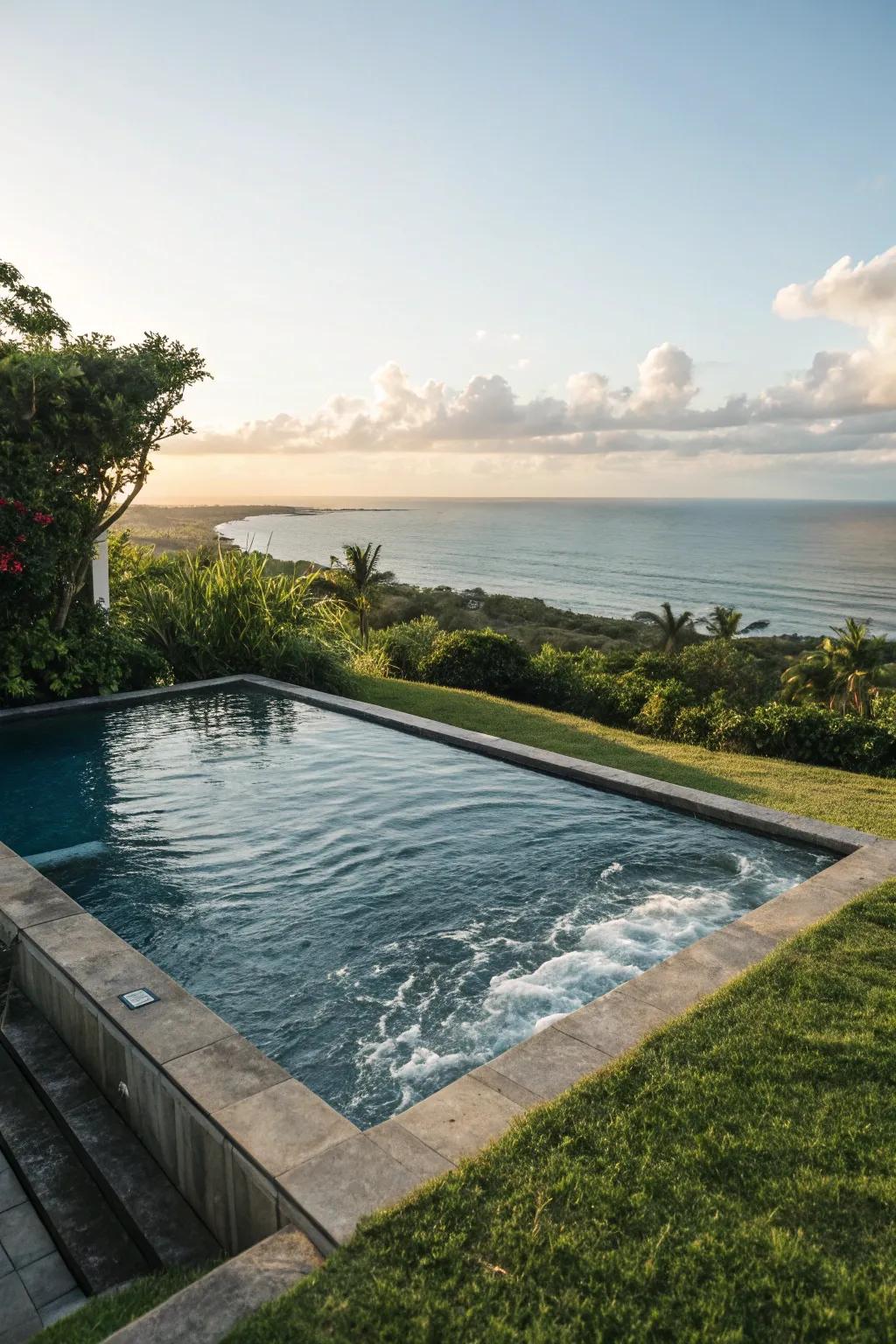 Mini infinity pool with a breathtaking view.